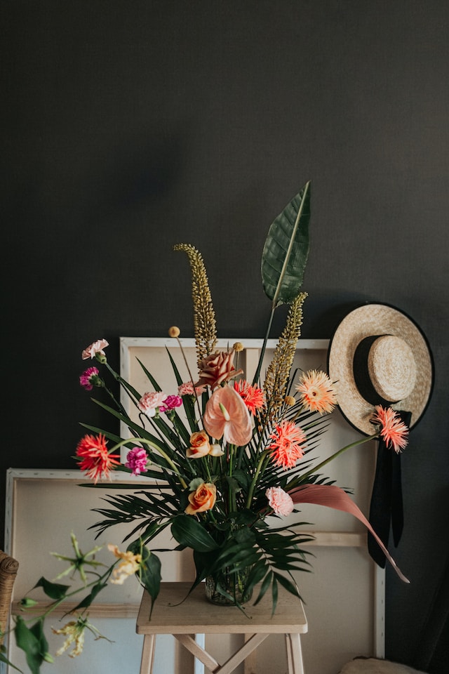 Comment remercier ou féliciter quelqu’un avec des fleurs pour un événement ou un cadeau?